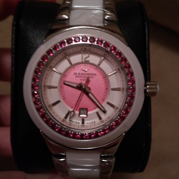 Ladies Aquaswiss Watch - Picture 4 of 7